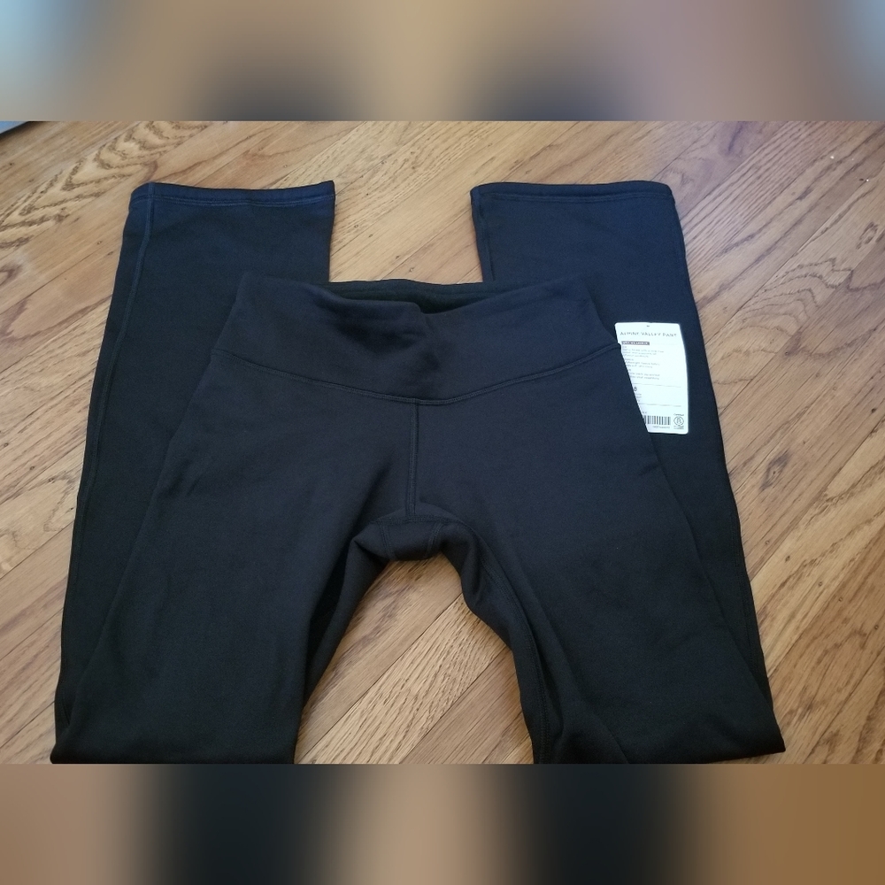 NWT Athleta Alpine Valley wide leg leggins